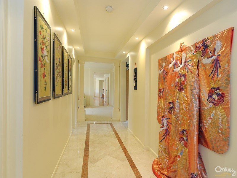 54 Seebeck Drive, Narre Warren South VIC 3805