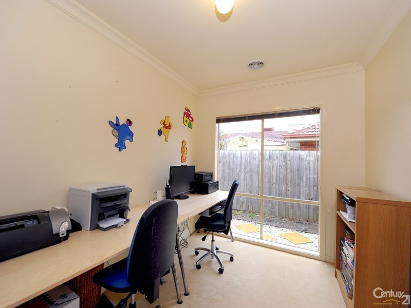 54 Seebeck Drive, Narre Warren South VIC 3805