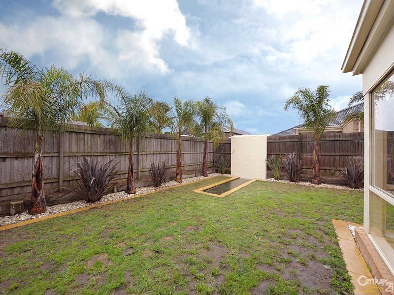 54 Seebeck Drive, Narre Warren South VIC 3805