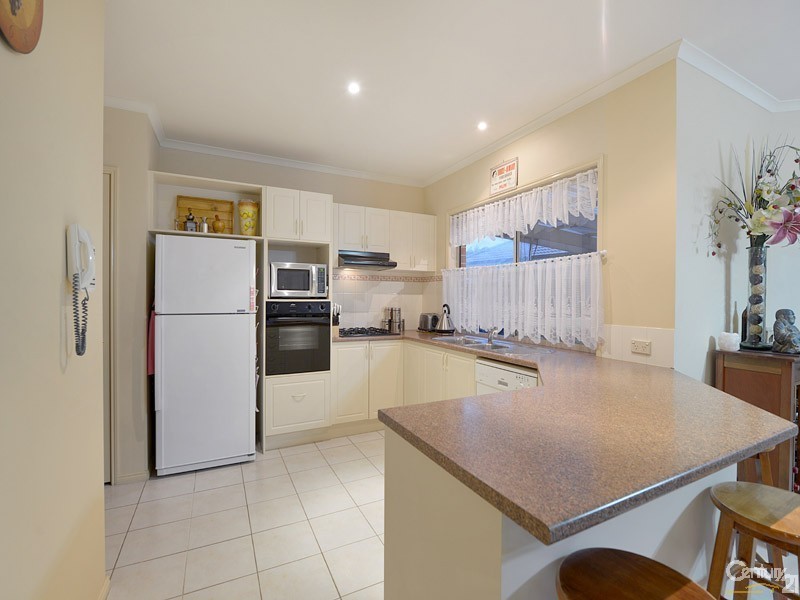 11 Brookville Court, Narre Warren South VIC 3805