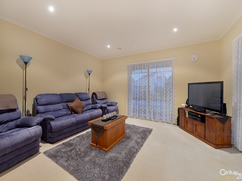 11 Brookville Court, Narre Warren South VIC 3805