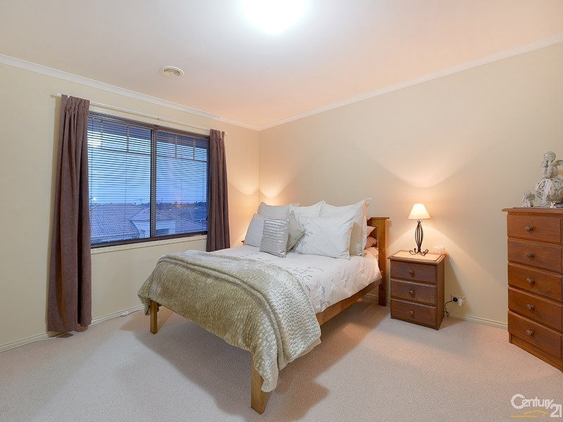 11 Brookville Court, Narre Warren South VIC 3805