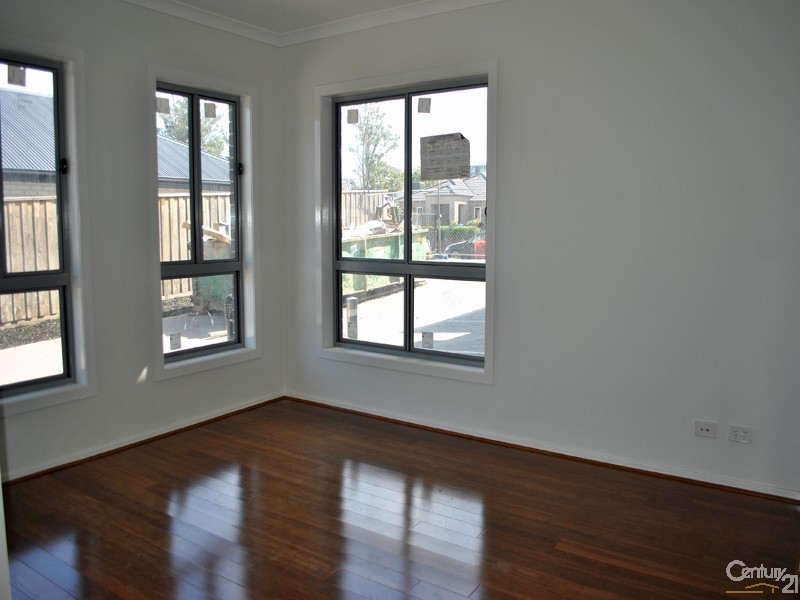 2/29 Chase Boulevard, Berwick VIC 3806