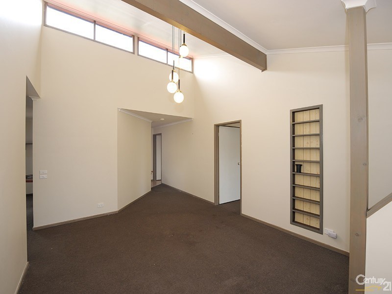 9 Hindmarsh Court, Cranbourne North VIC 3977