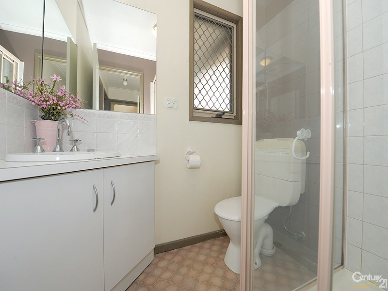 9 Hindmarsh Court, Cranbourne North VIC 3977