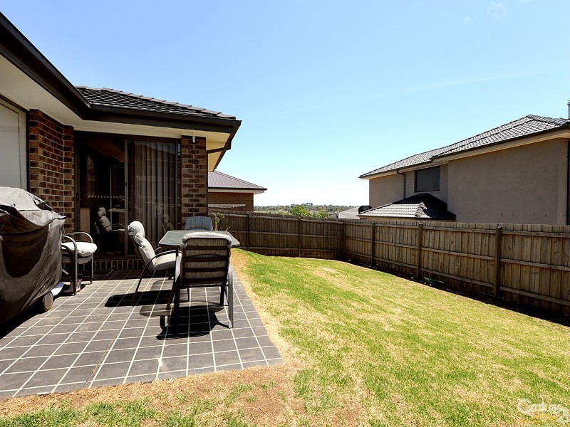 46a Golf Links Road, Berwick VIC 3806