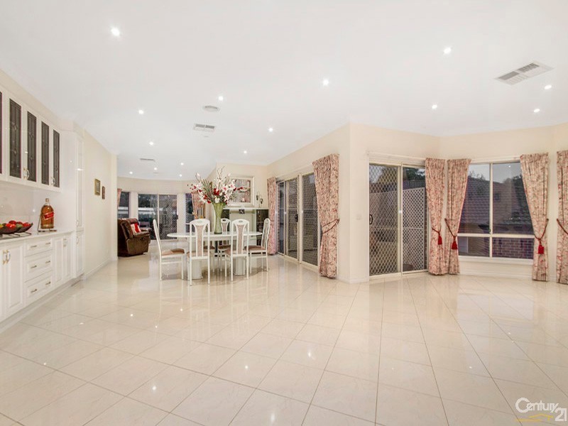 19 Ellesse Way, Berwick VIC 3806