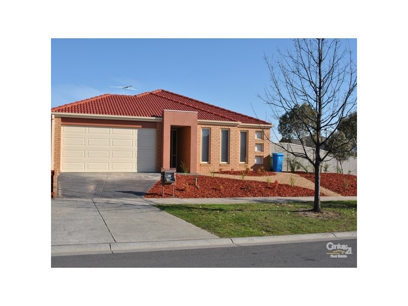 39 Hunt Club Boulevard, Cranbourne East VIC 3977
