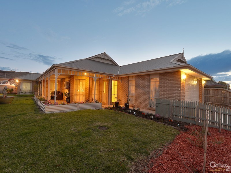 25 Ganaway Drive, Berwick VIC 3806