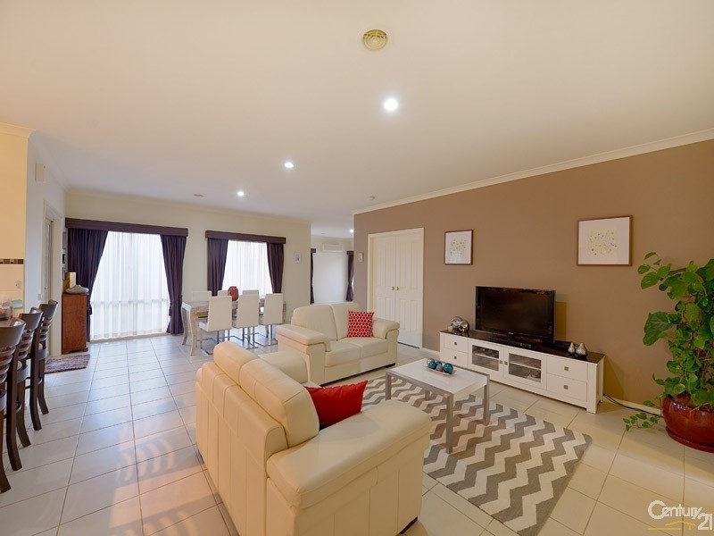 25 Ganaway Drive, Berwick VIC 3806