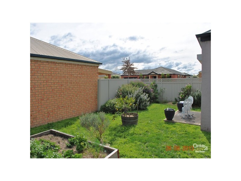 2 The Glen, Pakenham VIC 3810