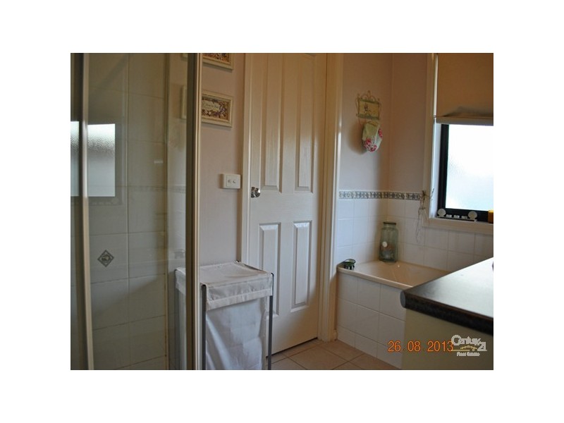 2 The Glen, Pakenham VIC 3810