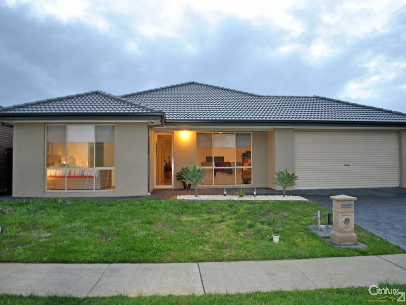 49 Bushranger Boulevard, Cranbourne East VIC 3977