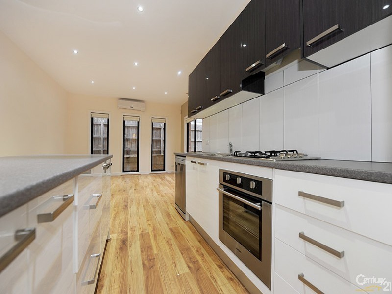 3/7 Amber Crescent, Narre Warren VIC 3805