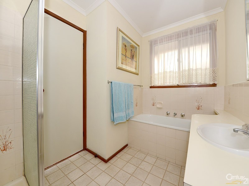 1 Hardy Court, Berwick VIC 3806