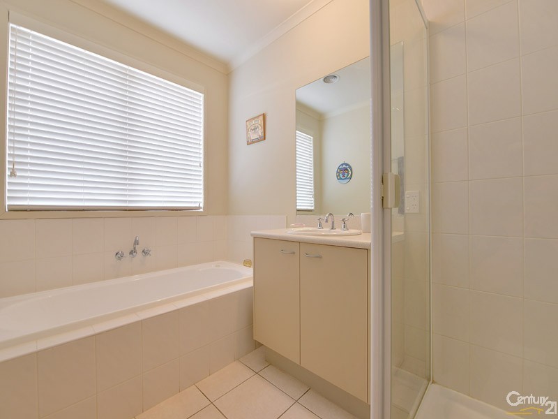 12 Ashcroft Close, Hallam VIC 3803