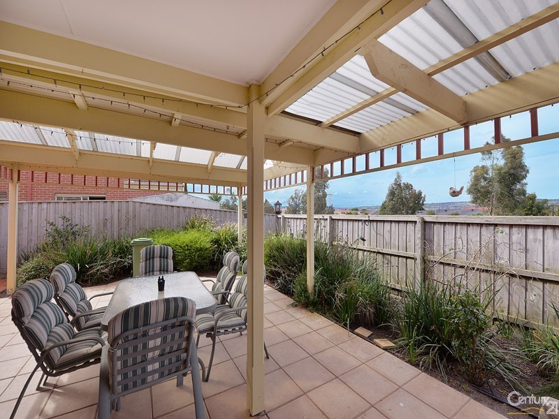 12 Ashcroft Close, Hallam VIC 3803