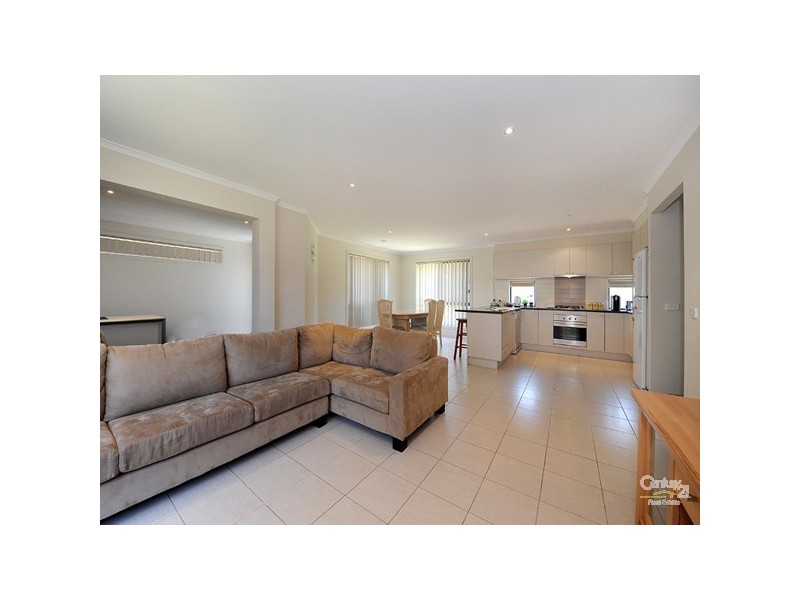 46A Golf Links Road, Berwick VIC 3806
