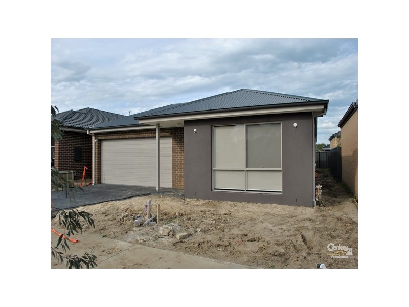 30 Chagall Parade, Clyde North VIC 3978