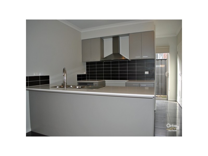 30 Chagall Parade, Clyde North VIC 3978