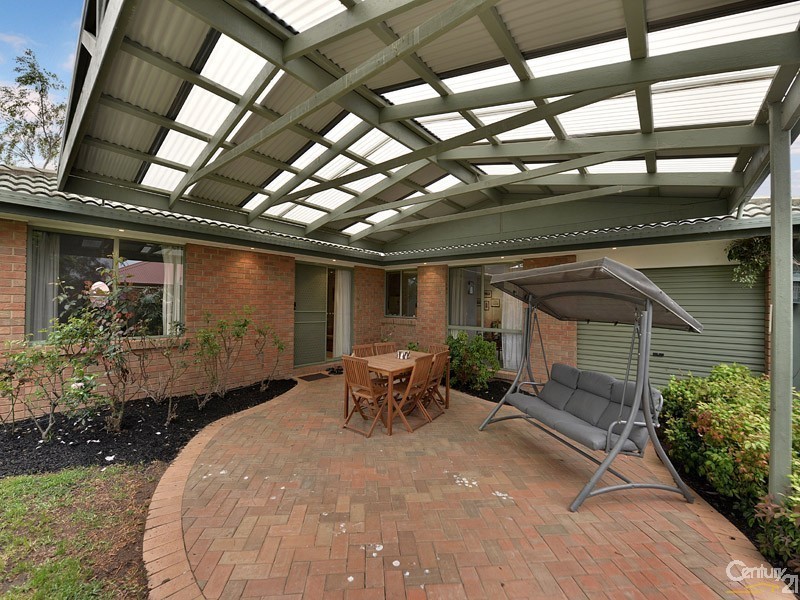 5 Peveril Court, Narre Warren VIC 3805