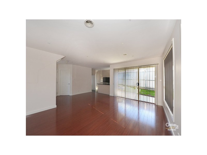2/54  Boyd Street, Dandenong North VIC 3175
