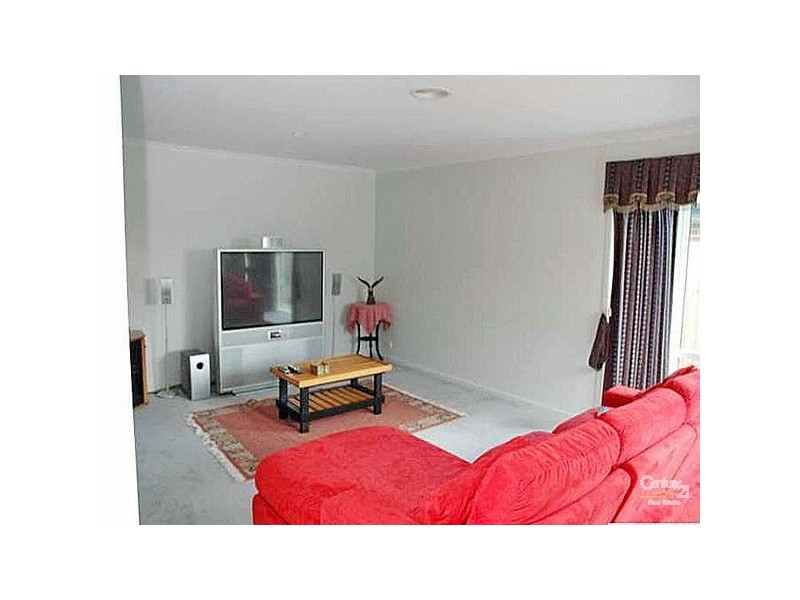 9 Mowbray Court, Berwick VIC 3806