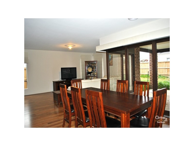 15 Trickett Street, Clyde VIC 3978