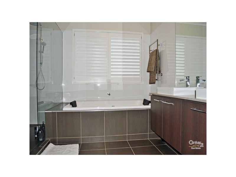 15 Trickett Street, Clyde VIC 3978