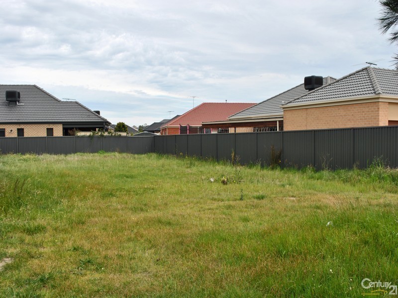 36 Darwin Way, Pakenham VIC 3810