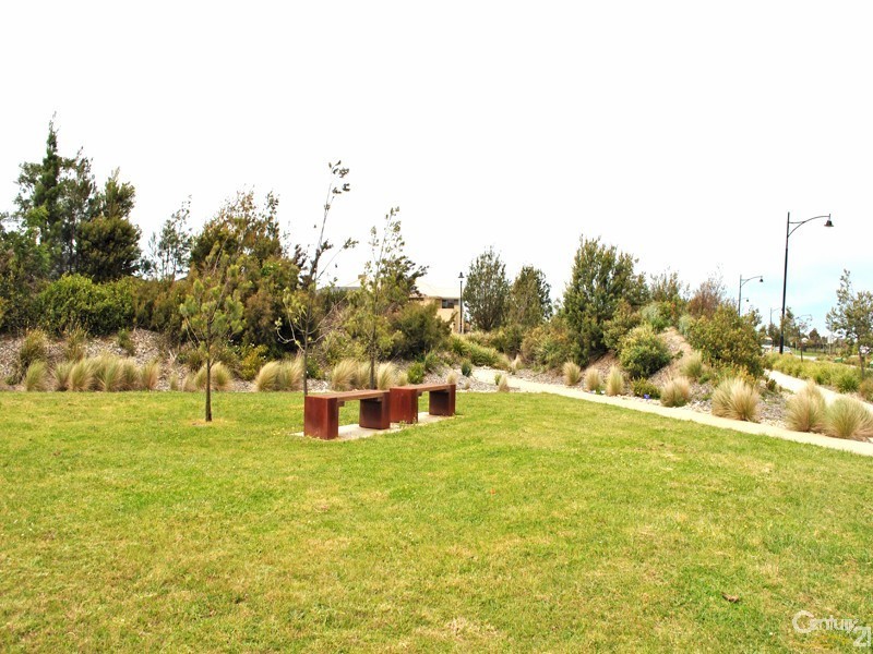 36 Darwin Way, Pakenham VIC 3810