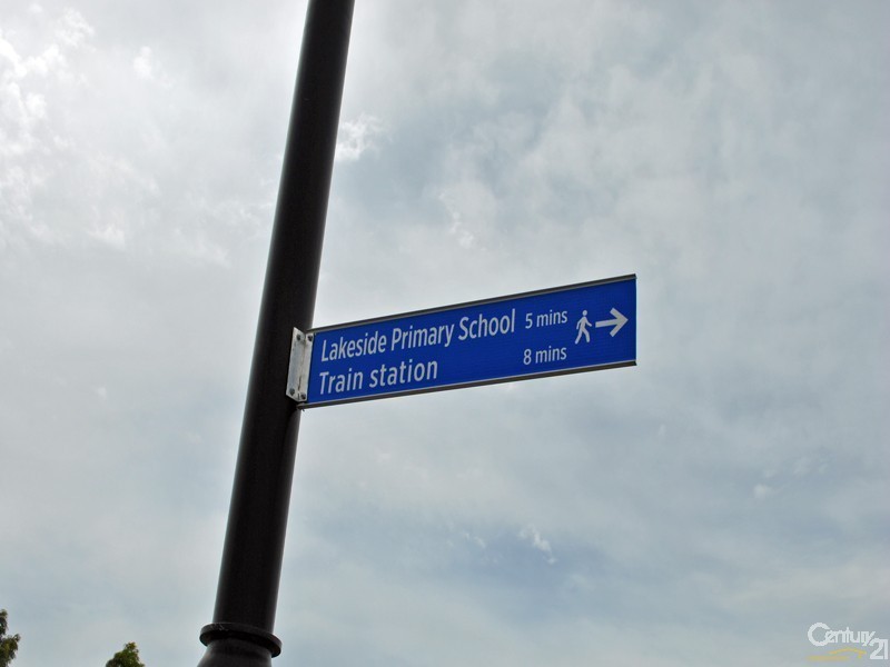 36 Darwin Way, Pakenham VIC 3810