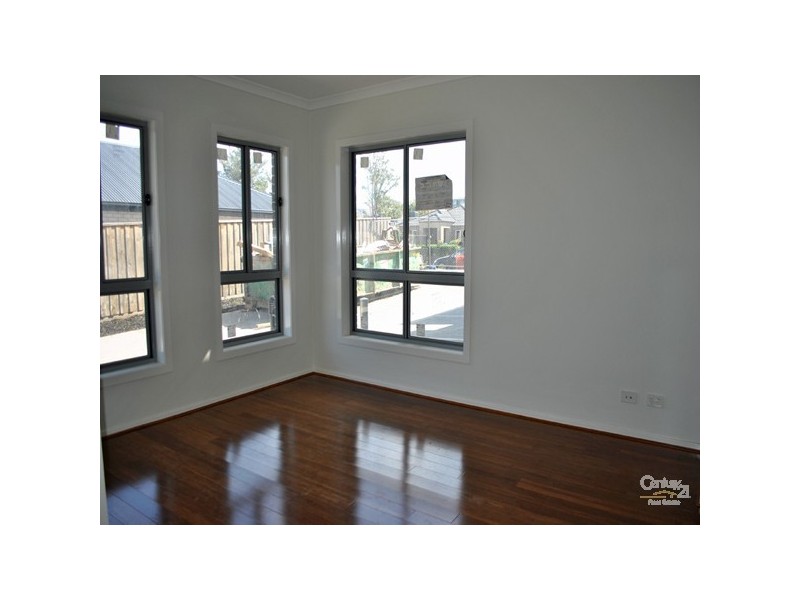 2/29 Chase Boulevard, Berwick VIC 3806