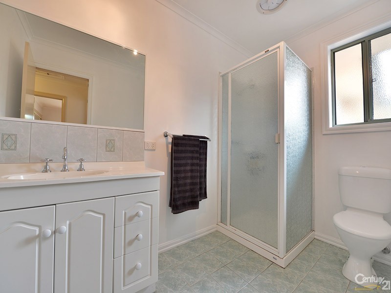 29 Artists Crescent, Narre Warren South VIC 3805