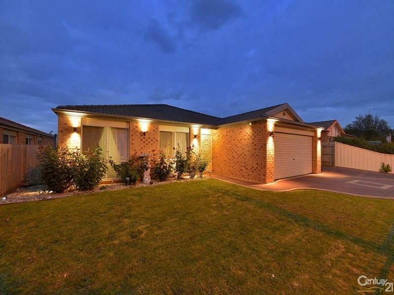 71 Seebeck Drive, Narre Warren South VIC 3805