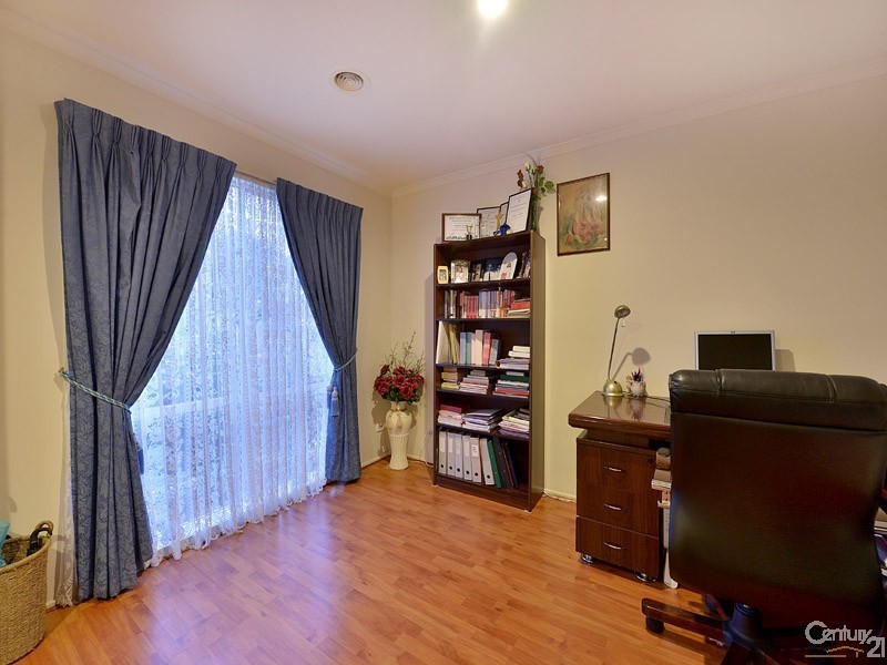 71 Seebeck Drive, Narre Warren South VIC 3805