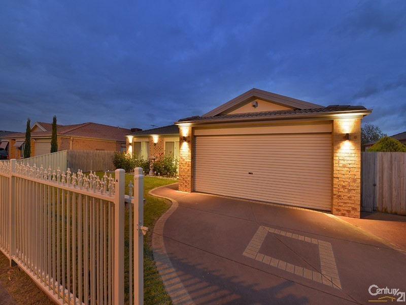71 Seebeck Drive, Narre Warren South VIC 3805