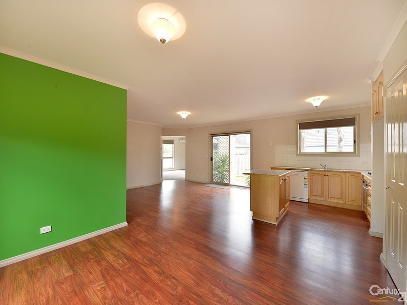 51 Wood Road, Narre Warren South VIC 3805