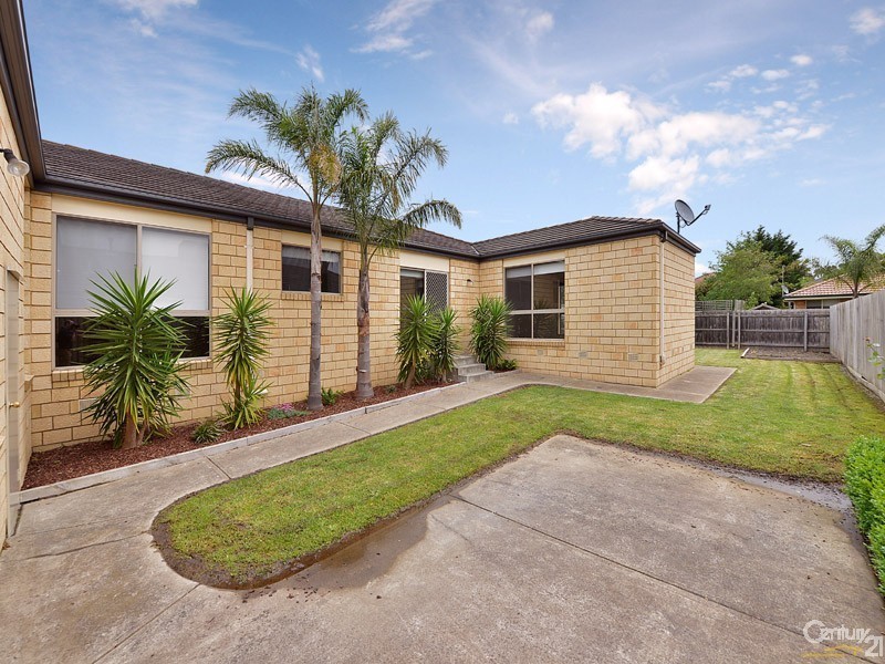 51 Wood Road, Narre Warren South VIC 3805