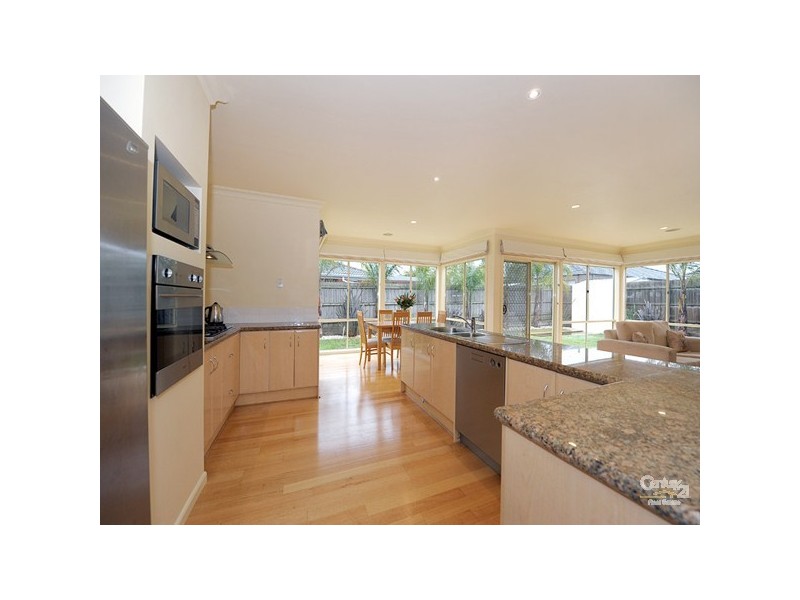 54 Seebeck Drive, Narre Warren South VIC 3805