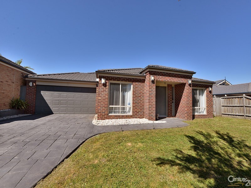 23 Meadowlands Way, Berwick VIC 3806