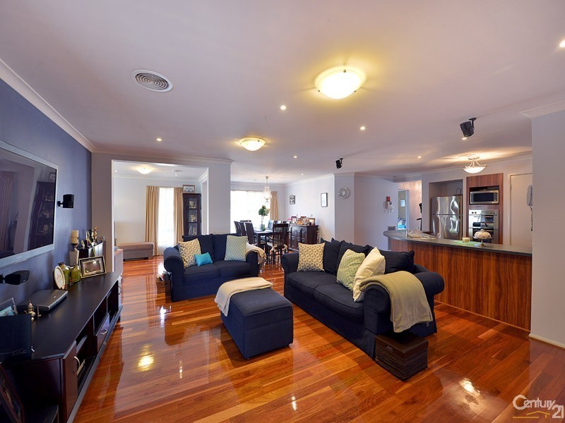 23 Meadowlands Way, Berwick VIC 3806