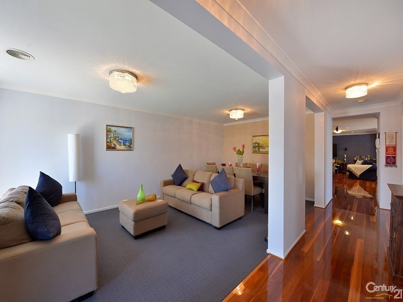 23 Meadowlands Way, Berwick VIC 3806