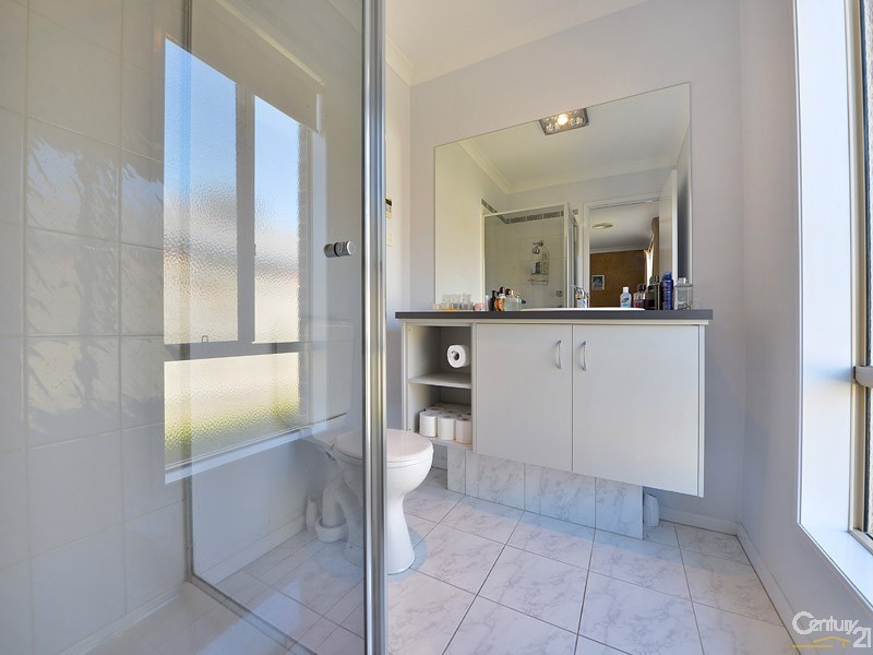 23 Meadowlands Way, Berwick VIC 3806