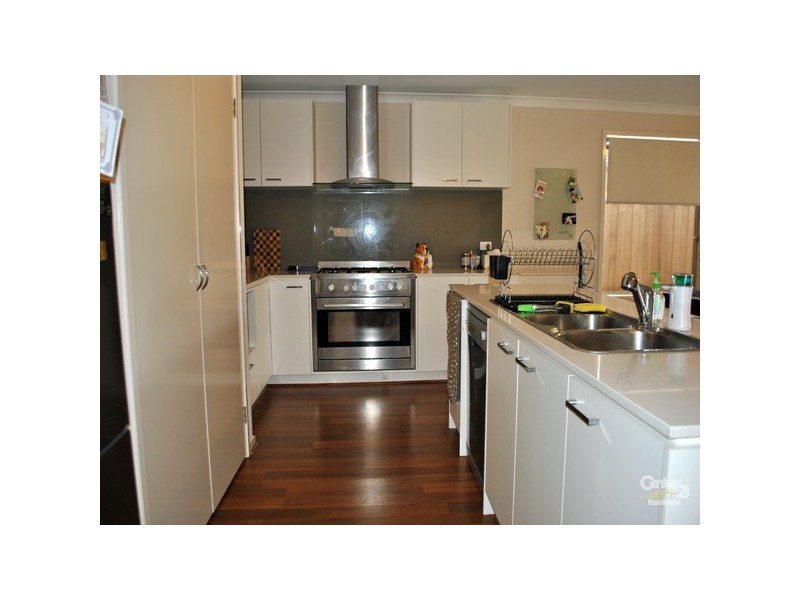 38 Cranbrook Circuit, Officer VIC 3809