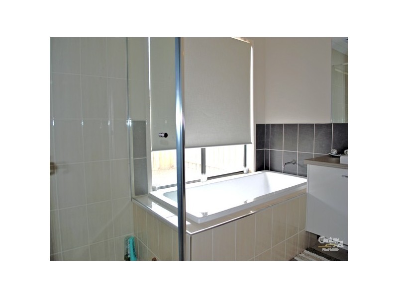 38 Cranbrook Circuit, Officer VIC 3809