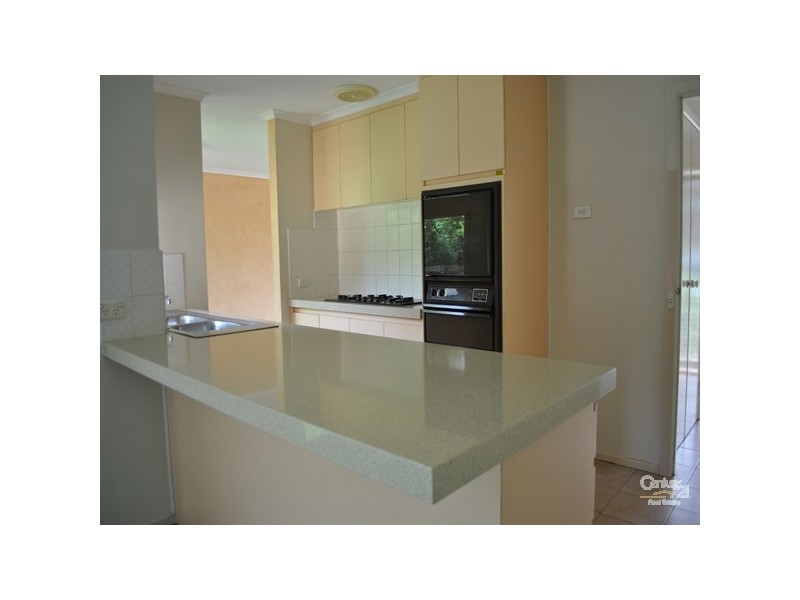 64 St Boswells Avenue, Berwick VIC 3806