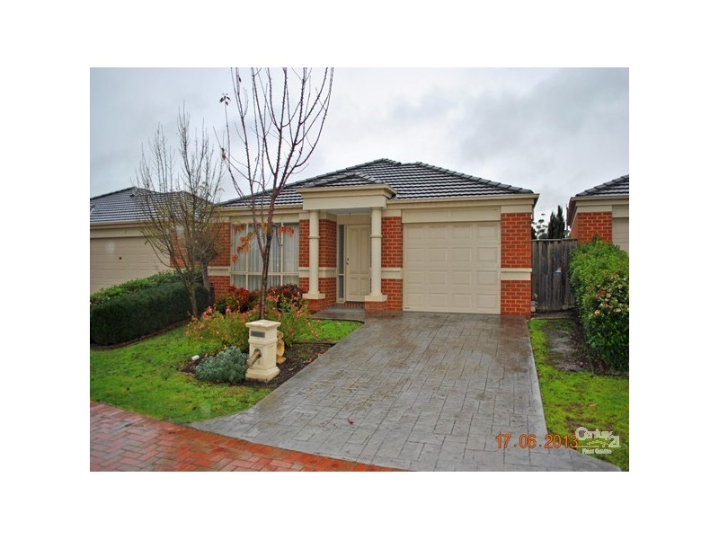 16 Ashcroft Close, Hallam VIC 3803