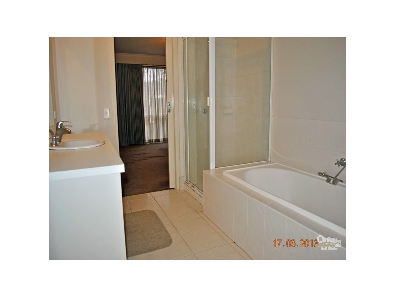 16 Ashcroft Close, Hallam VIC 3803