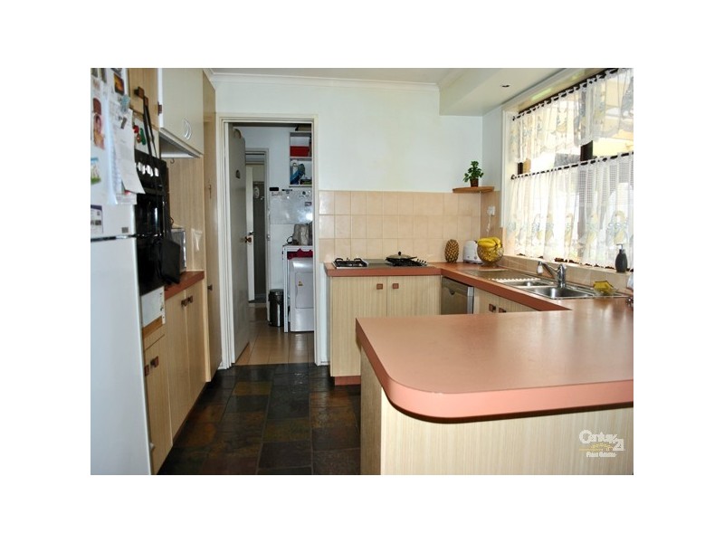 55 Shetland Street, Endeavour Hills VIC 3802